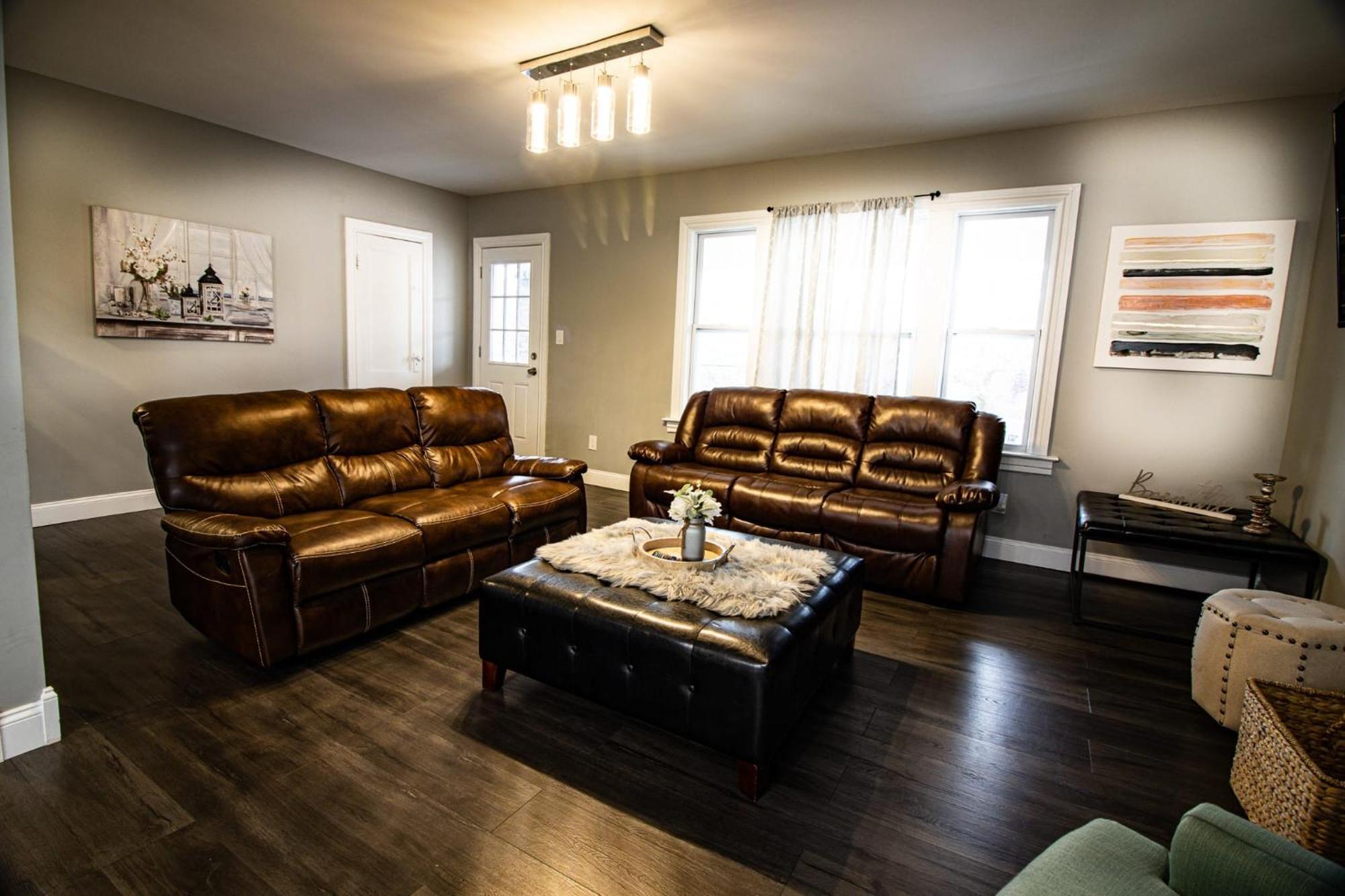 The Horseshoe 6br 2 Bath Near The Falls Holiday home Niagara Falls