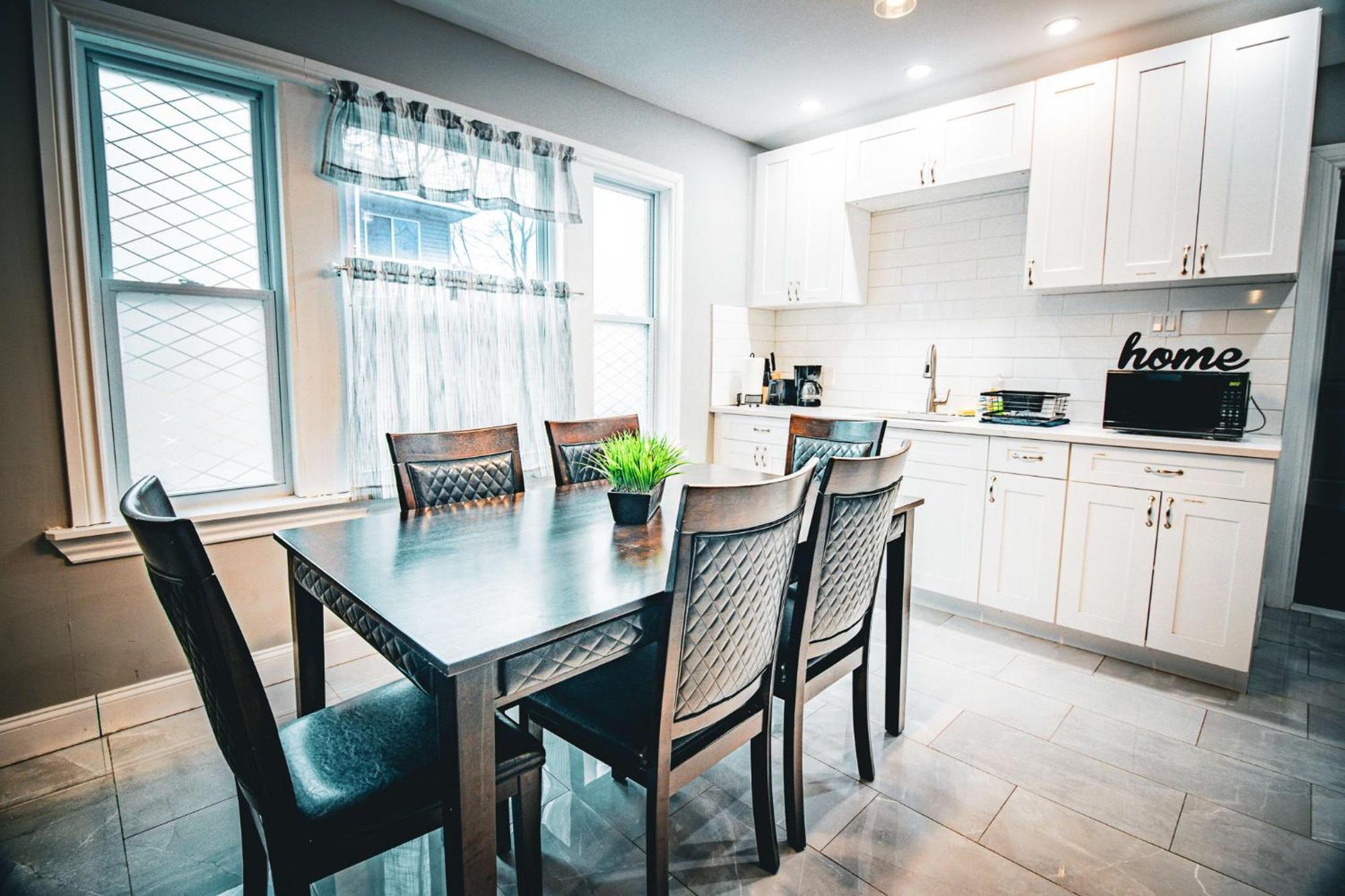 The Horseshoe 6br 2 Bath Near The Falls *