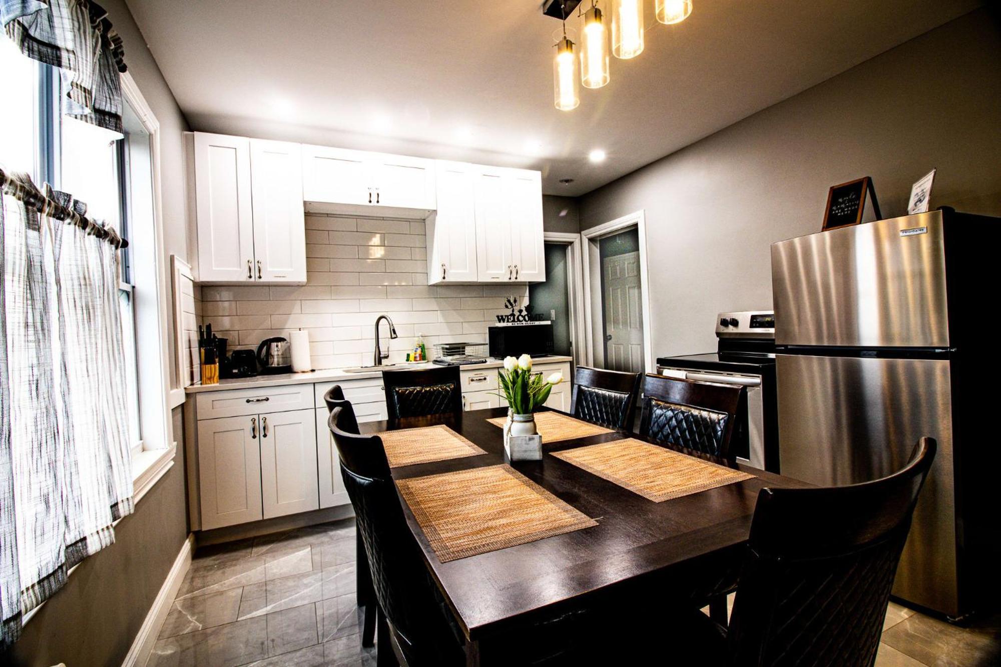Holiday home The Horseshoe 6br 2 Bath Near The Falls Niagara Falls